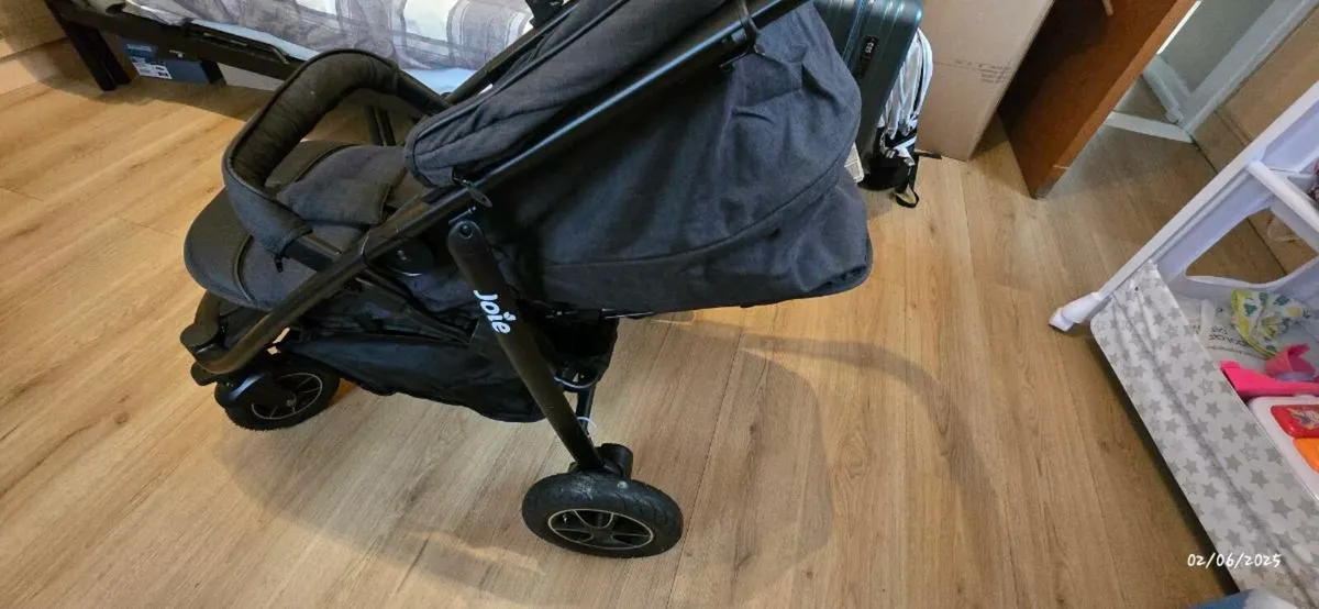 Joie Push chair - Image 1