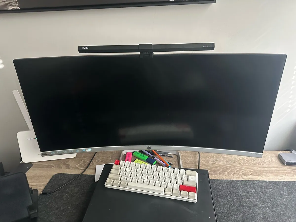 Monitor - Image 1