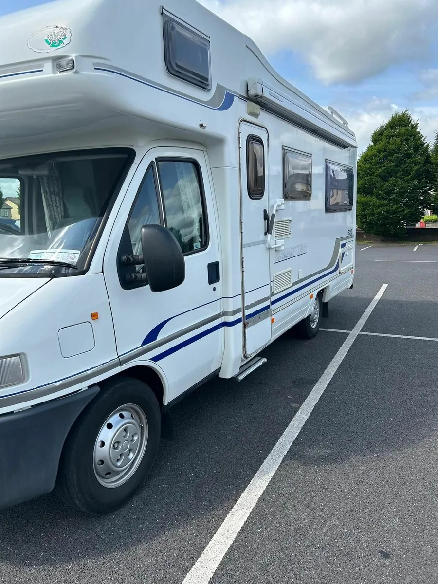2000 Roadstar Lunar Campervan - Image 2