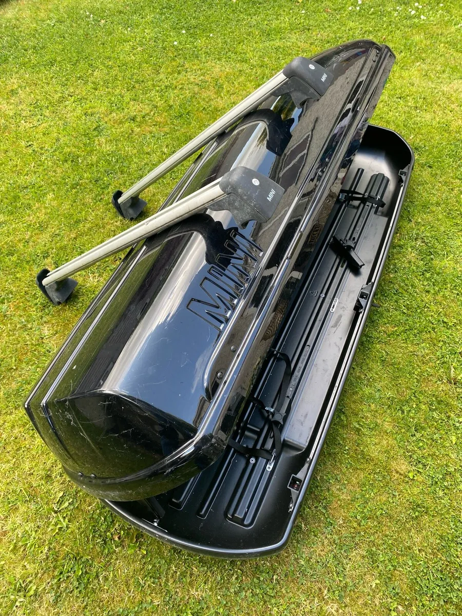 Mini roof box and roof bars - Image 2