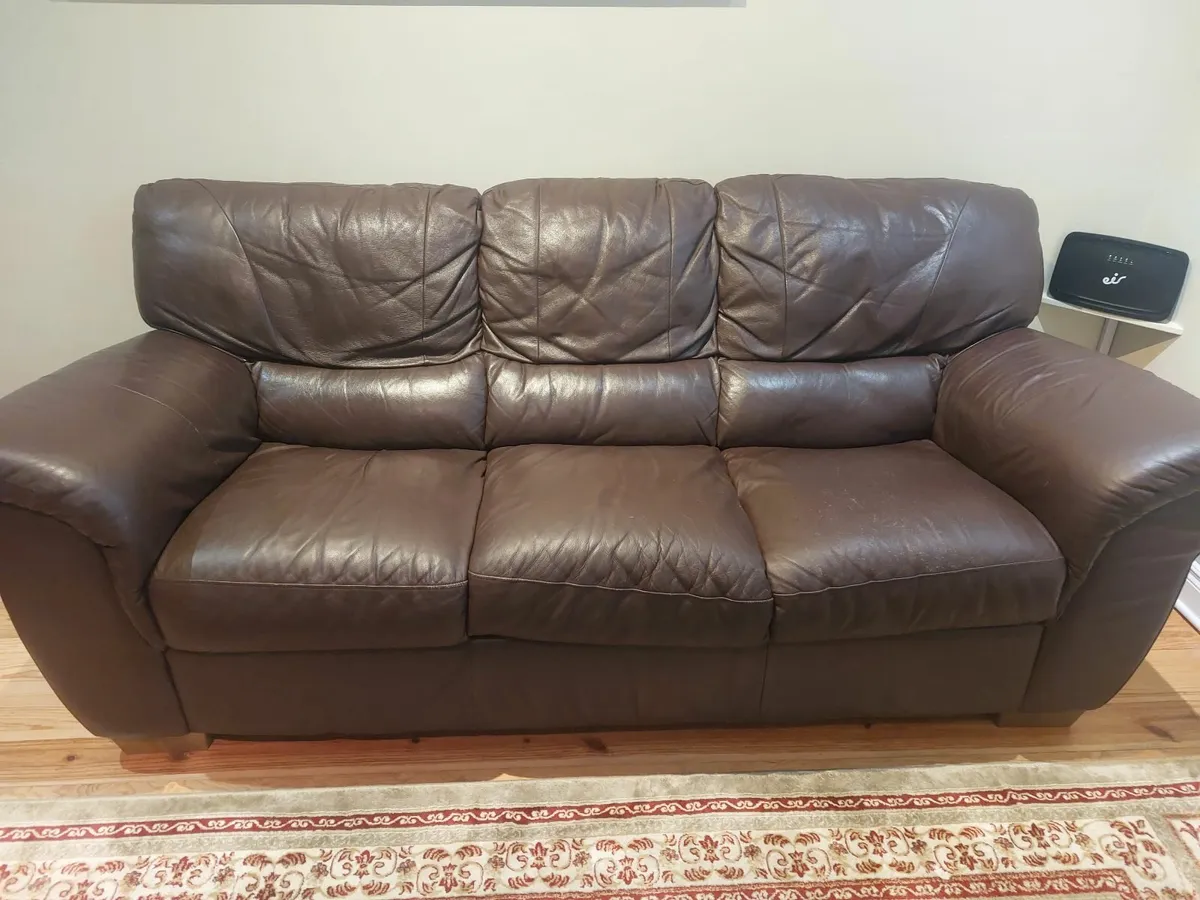 Couch - Image 2