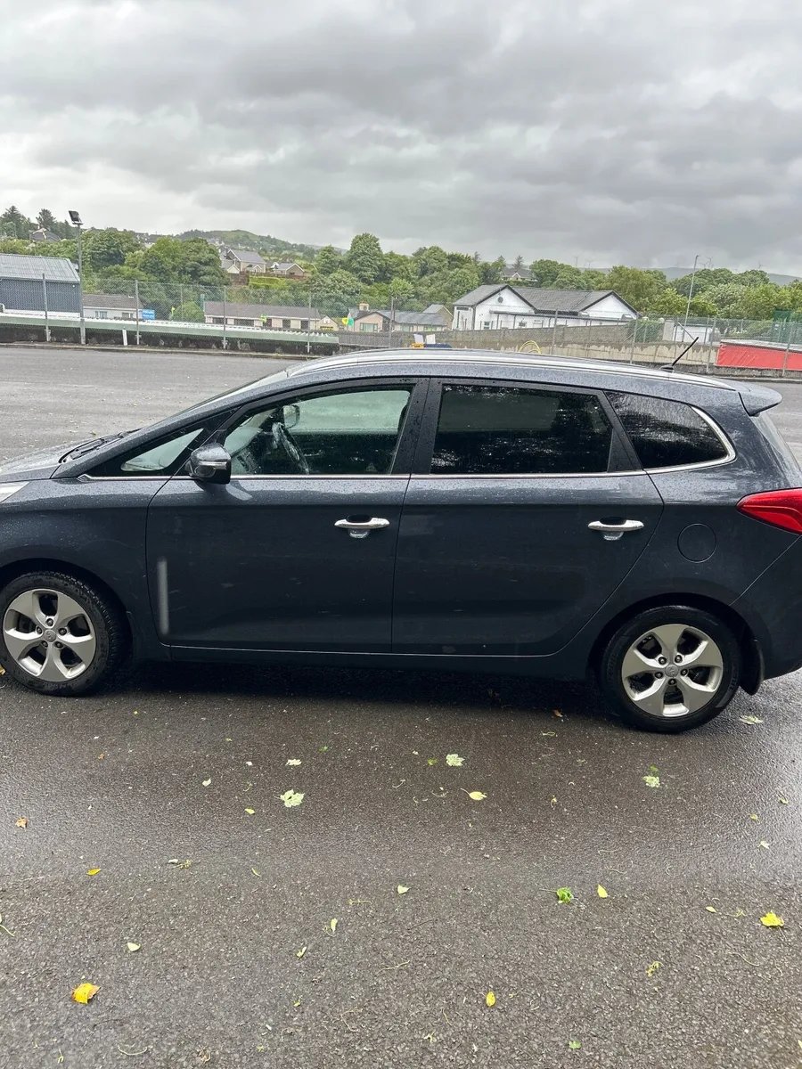 Kia Carens 2014 - Image 3
