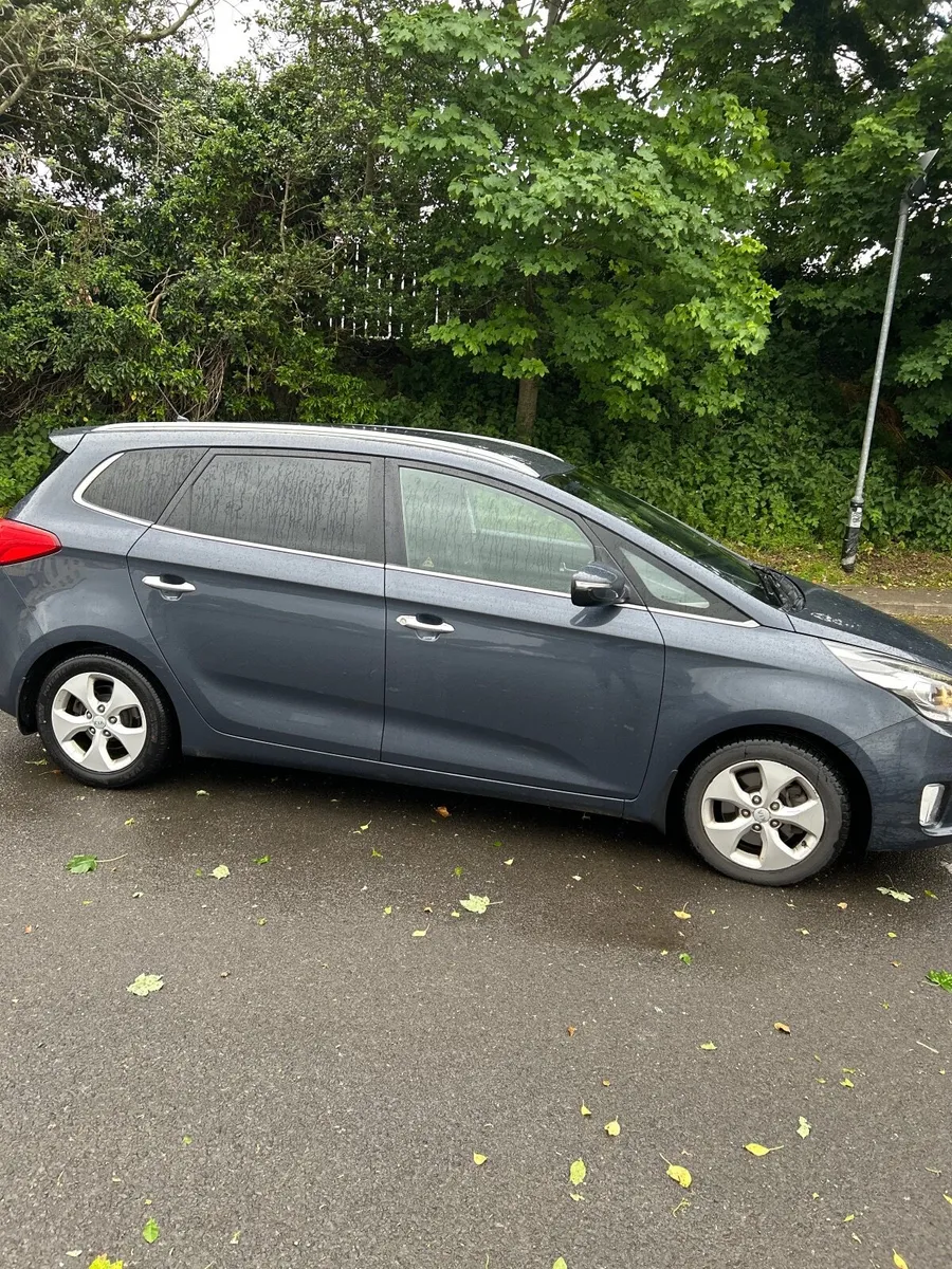 Kia Carens 2014 - Image 1
