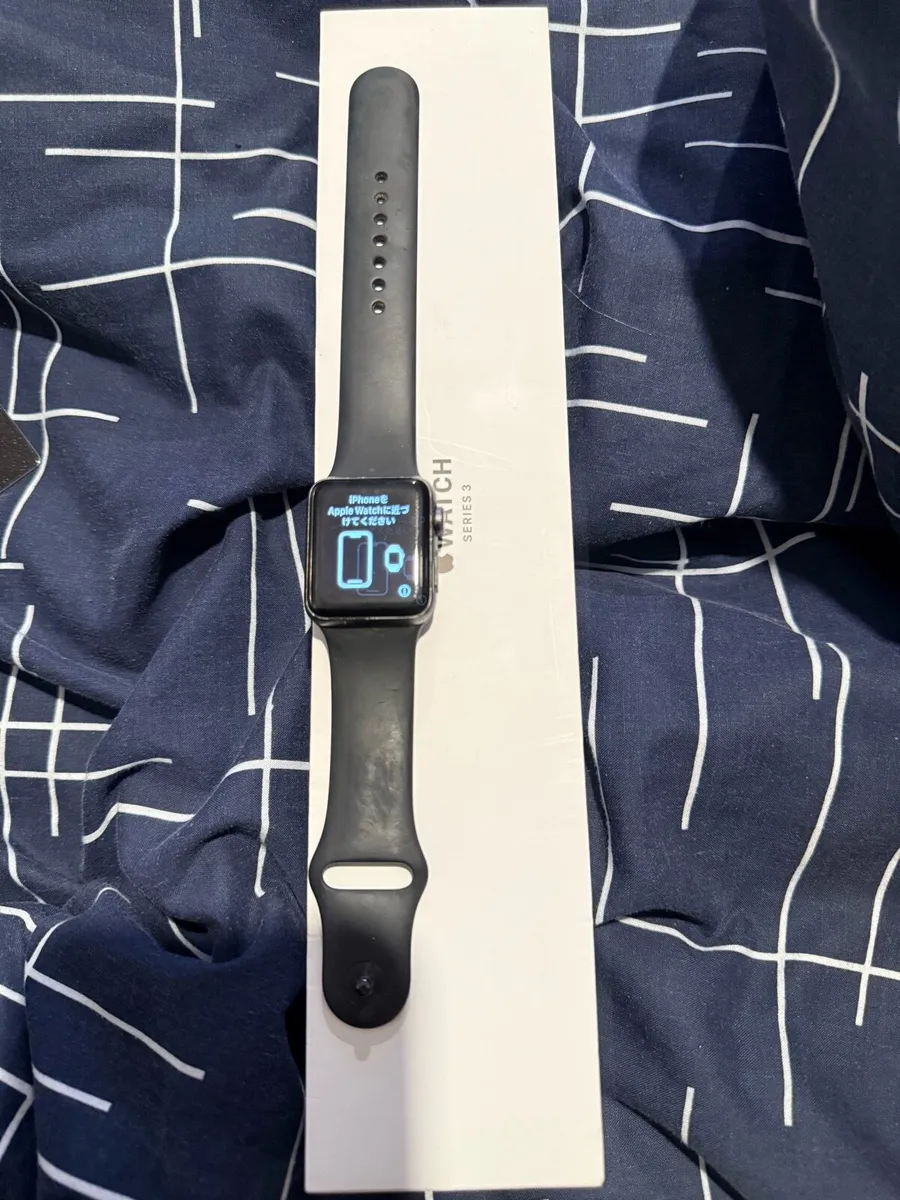 Apple Watch Series 3 - Image 1