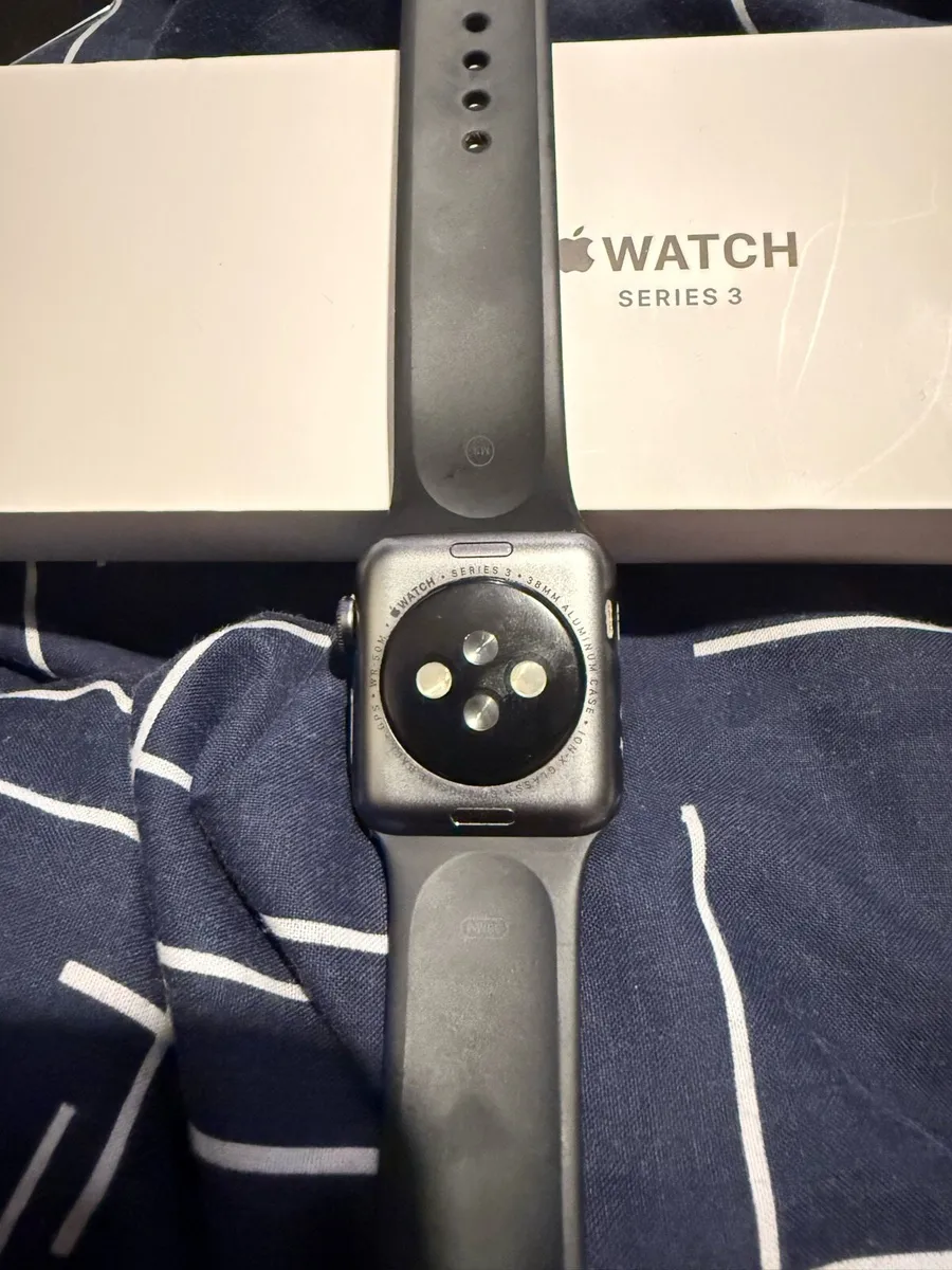 Apple Watch Series 3 - Image 4