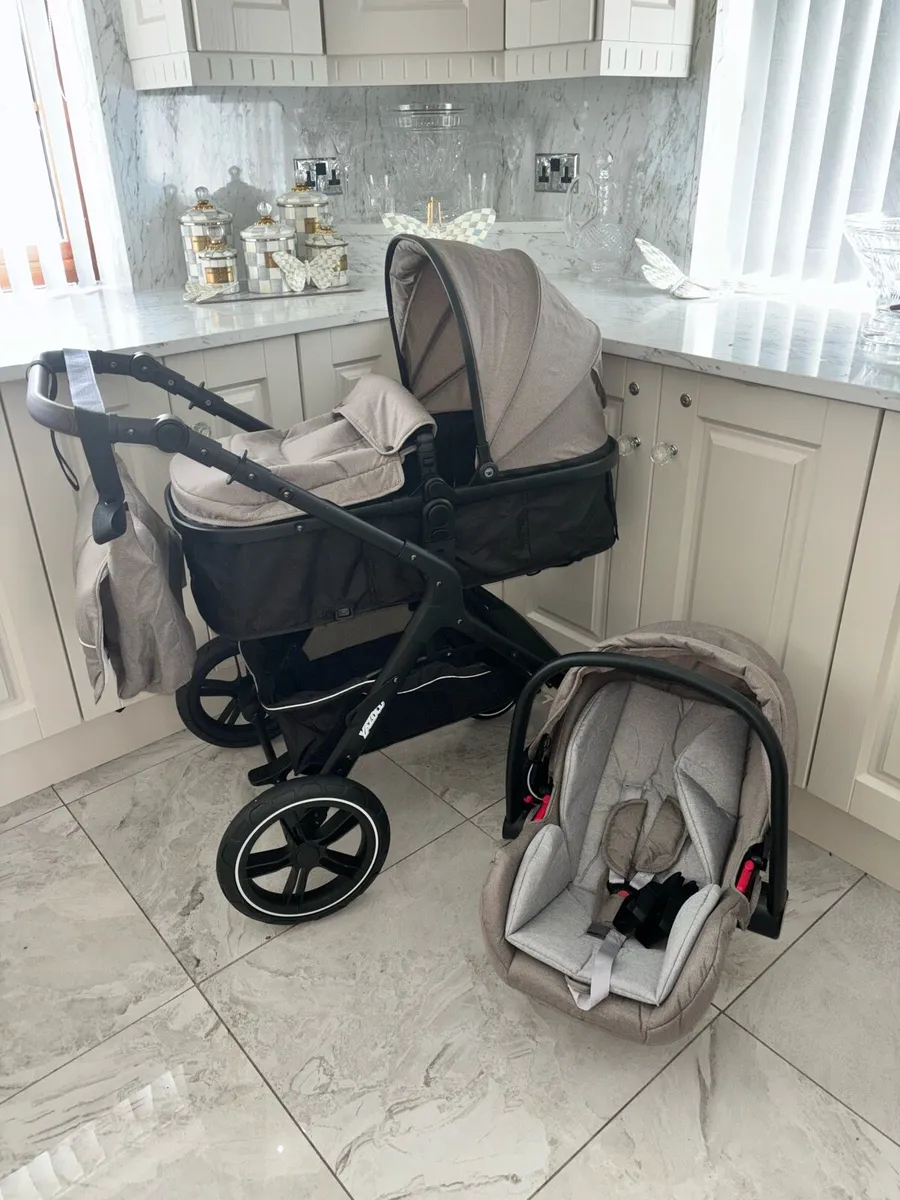 pram - Image 3