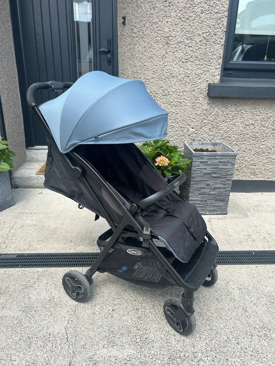 Graco Myavo Lightweight Stroller - Image 1