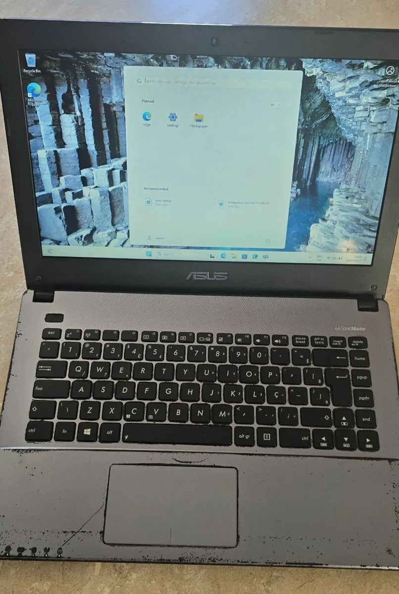 Windows 11 pro Laptop - Image 4