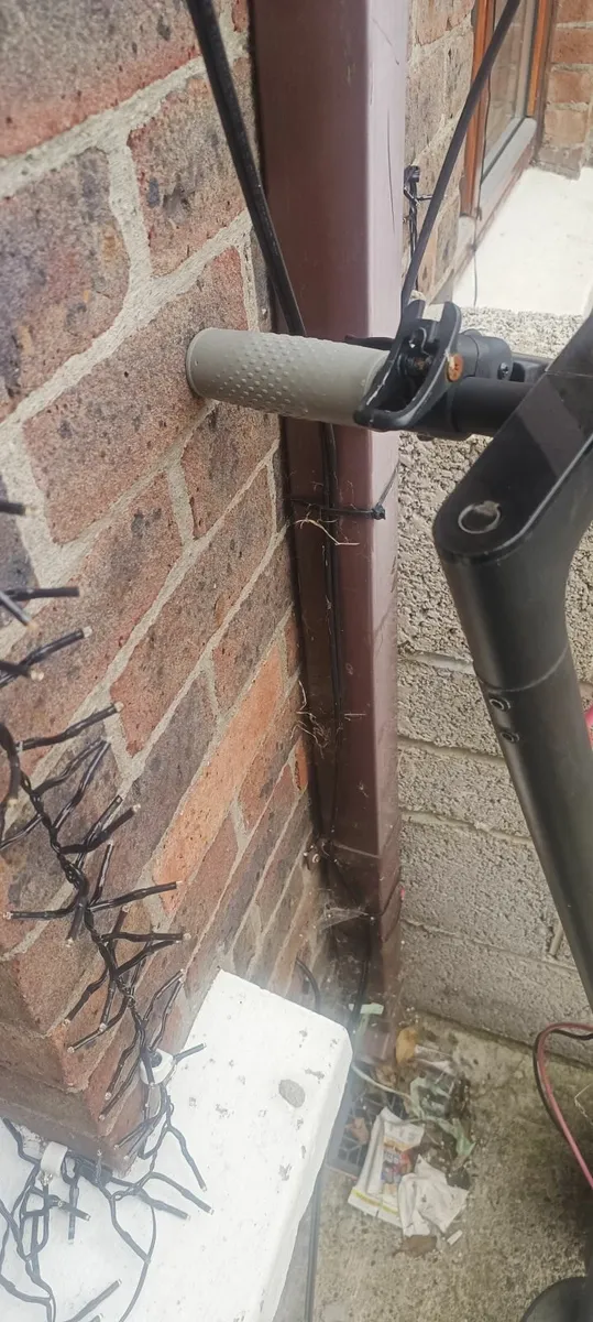 Electric scooter for parts - Image 1
