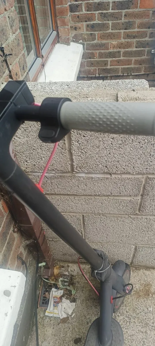 Electric scooter for parts - Image 4