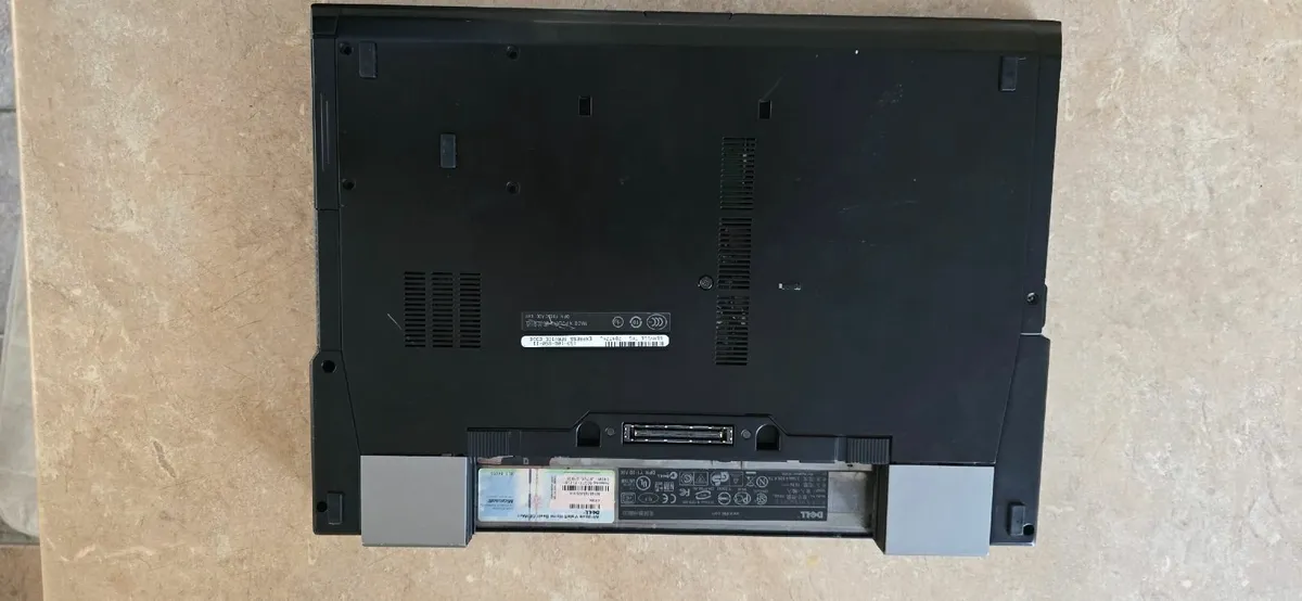 Dell e6500 Laptop - Image 4