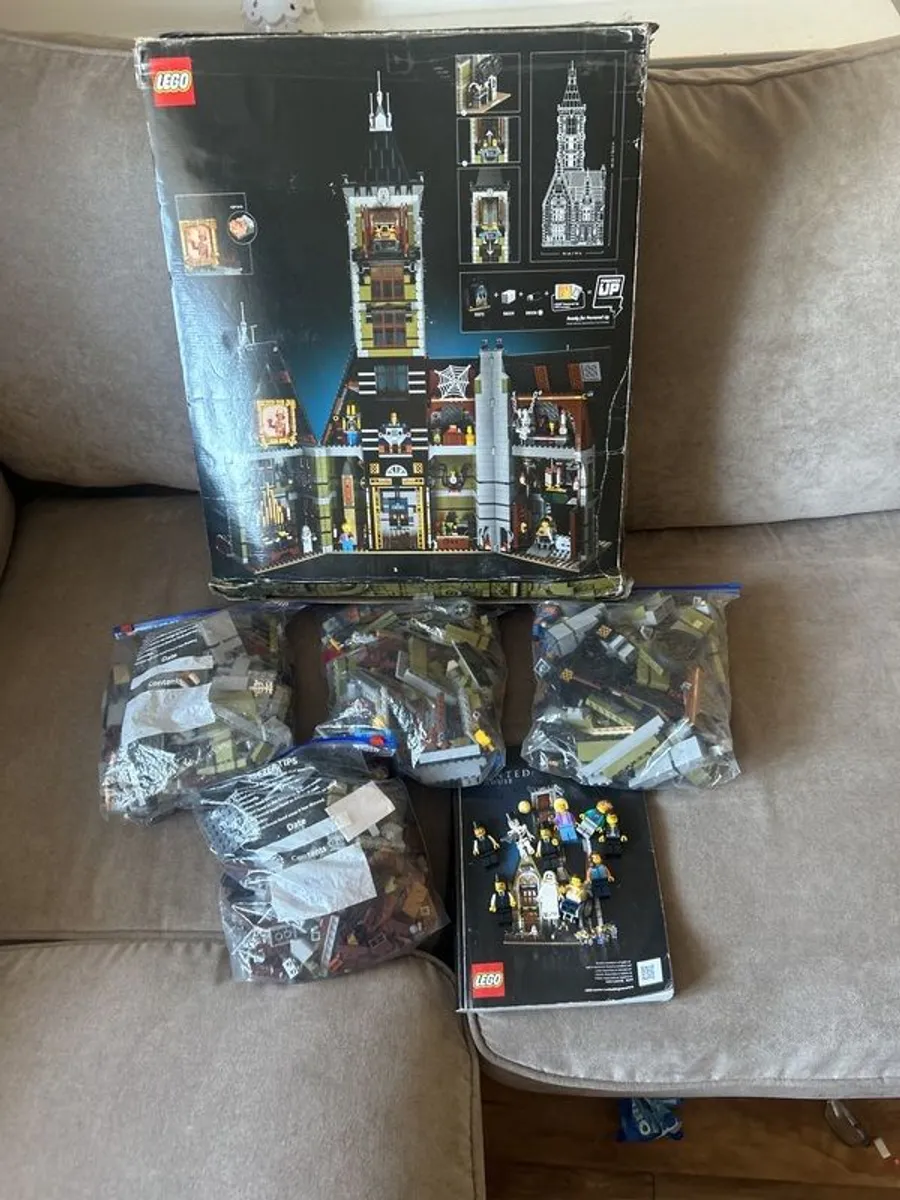 Lego Halloween haunted house - Image 3
