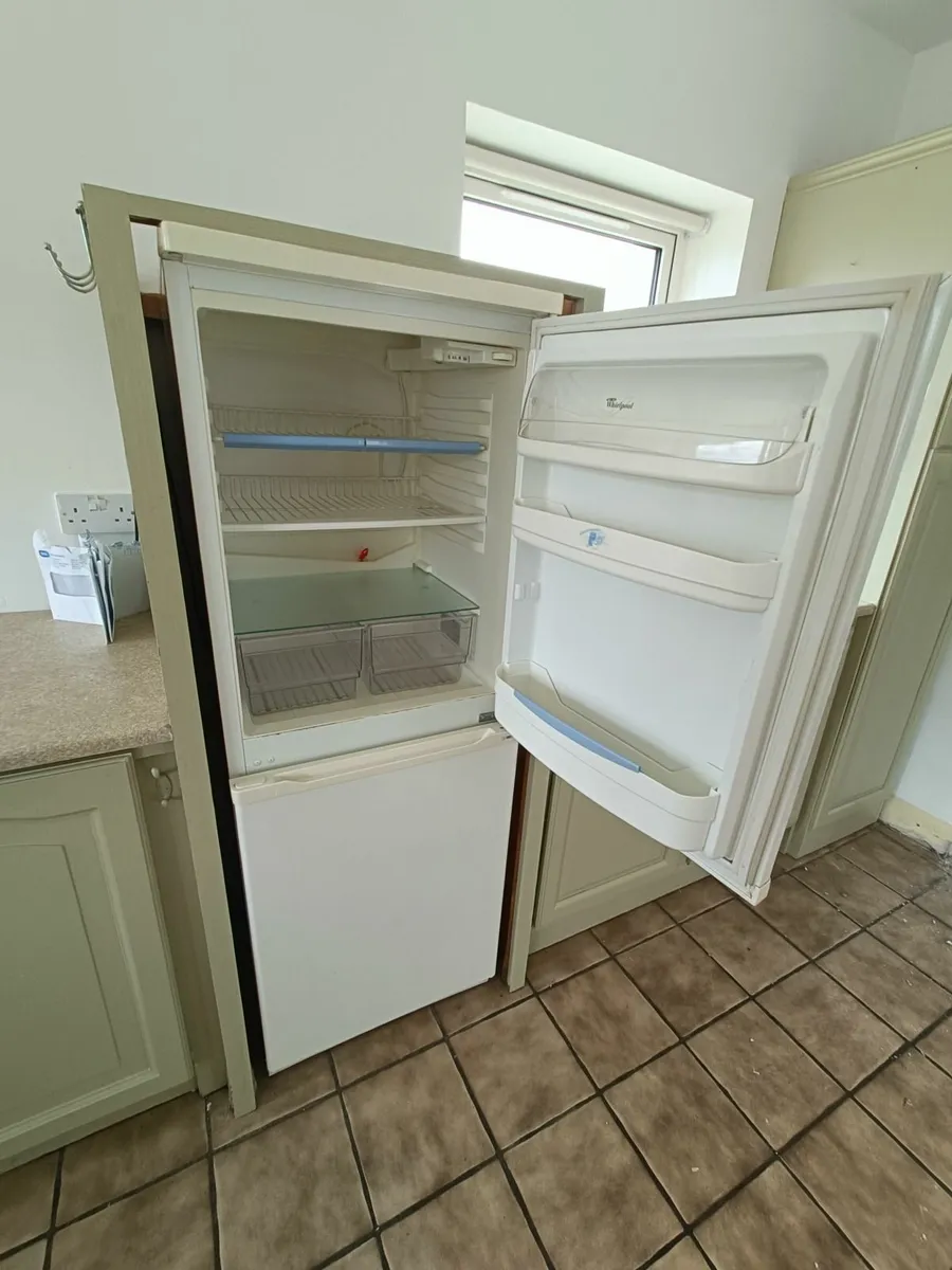 Fridge/freezer whirlpool - Image 1