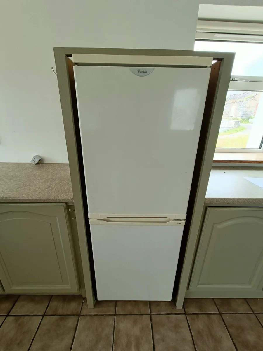 Fridge/freezer whirlpool - Image 2