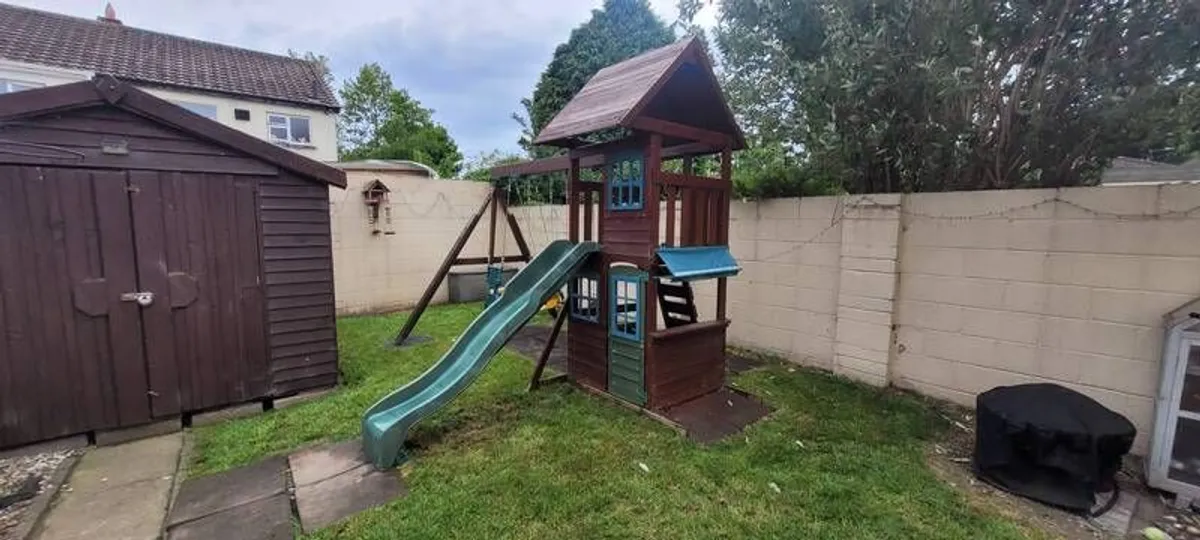 Wooden swing set and play house - Image 1