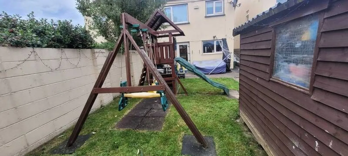 Wooden swing set and play house - Image 2