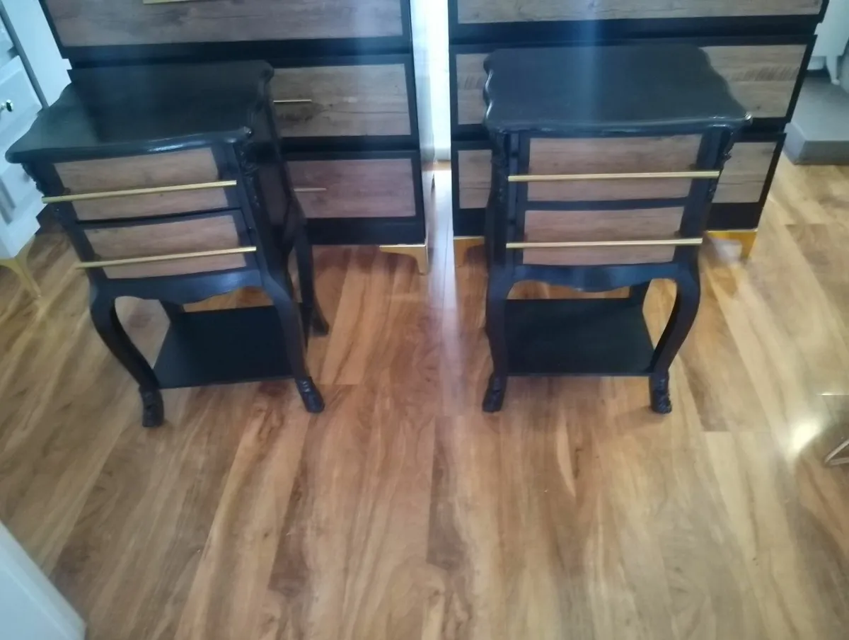 Bedroom furniture - Image 1