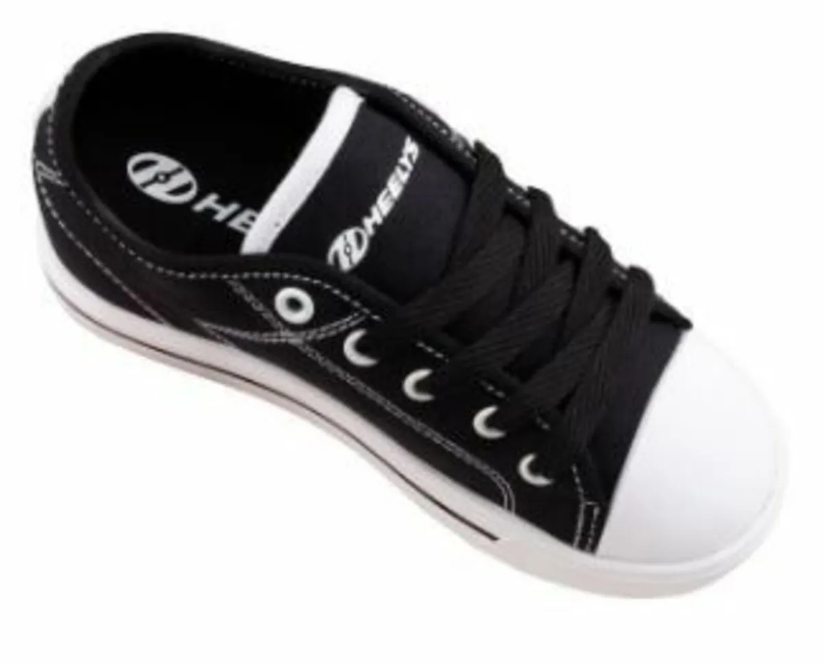 Kids Heelys Size 3 - Image 4