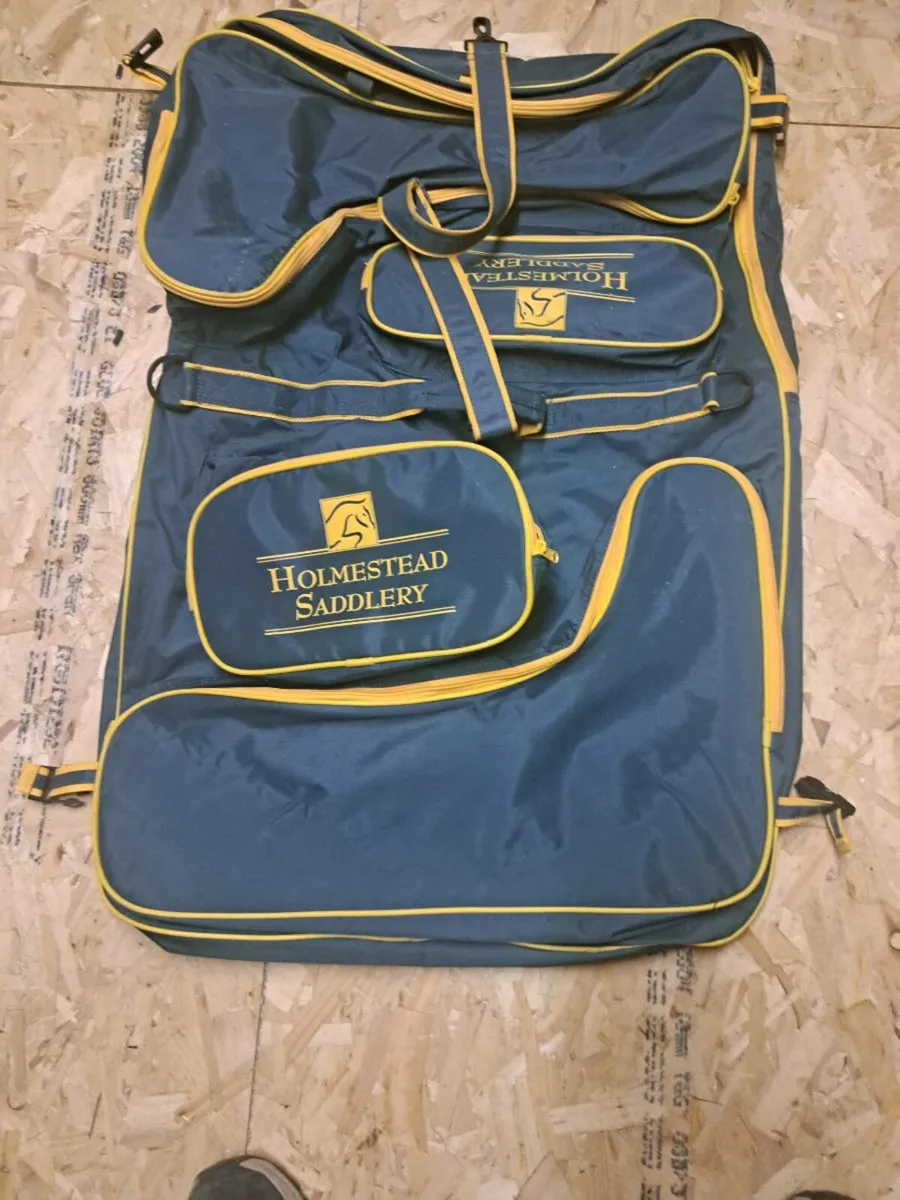 Boot and Jacket show bag - Image 2