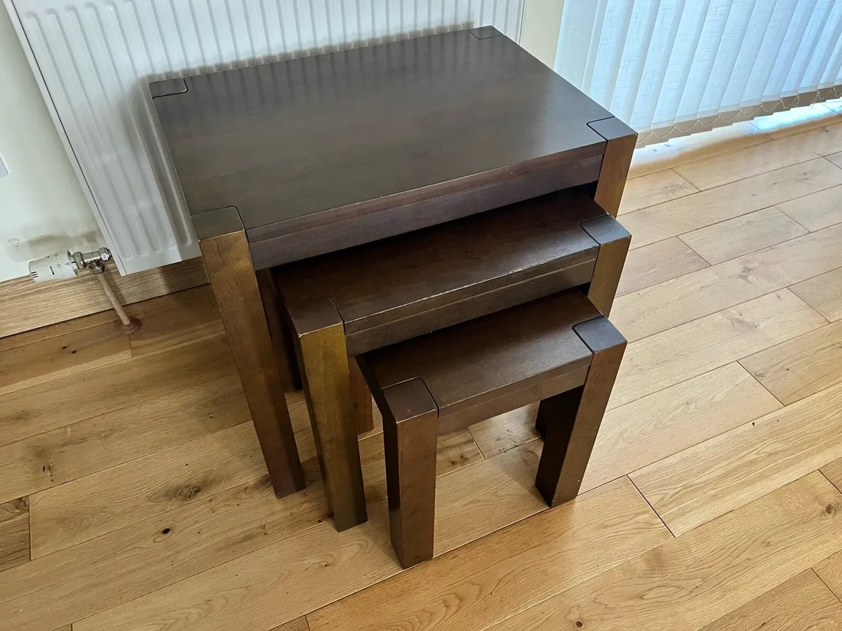 Nest of tables - Image 1