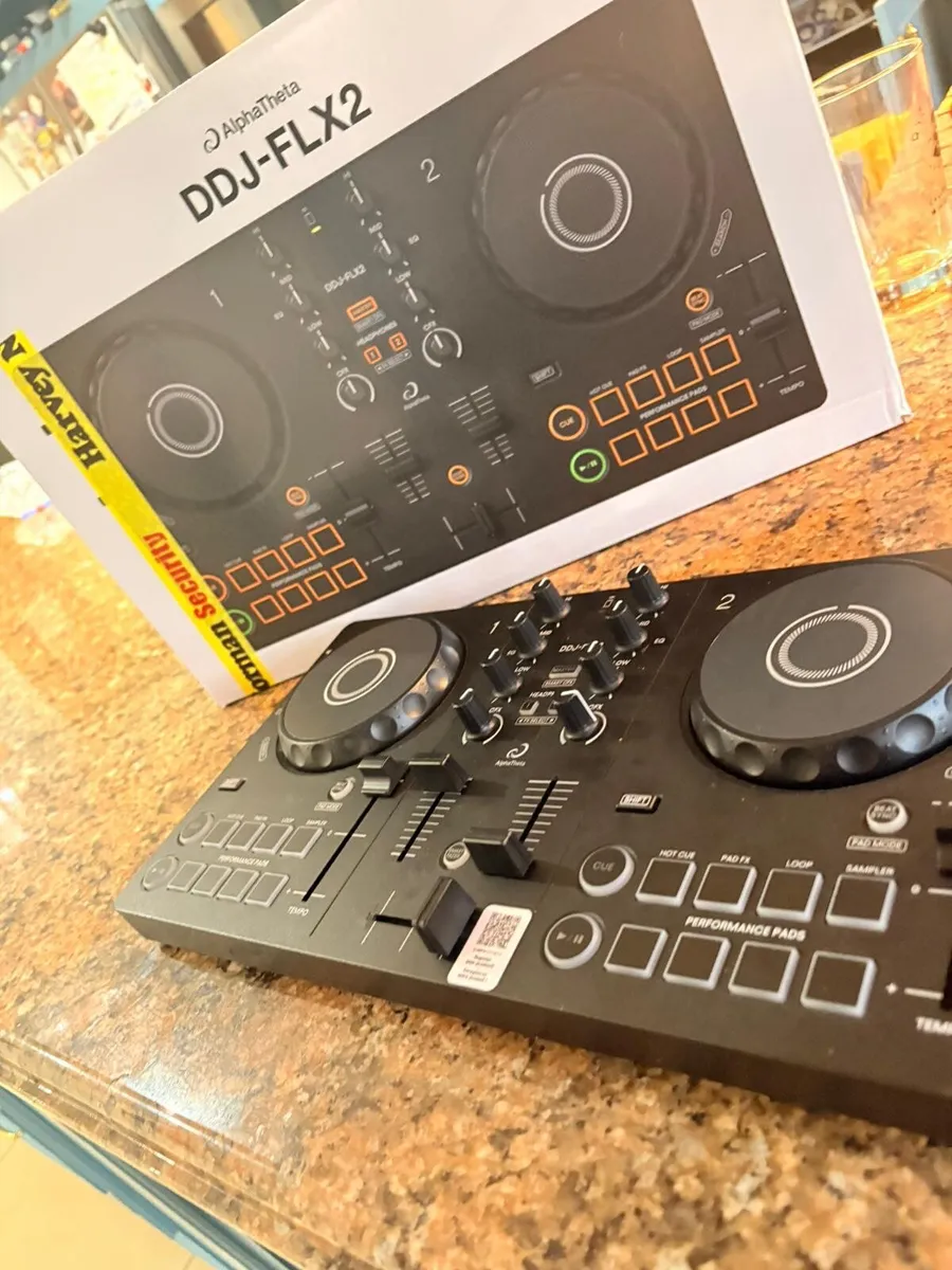 DDJ- FLX 2 DJ Deck - Image 4