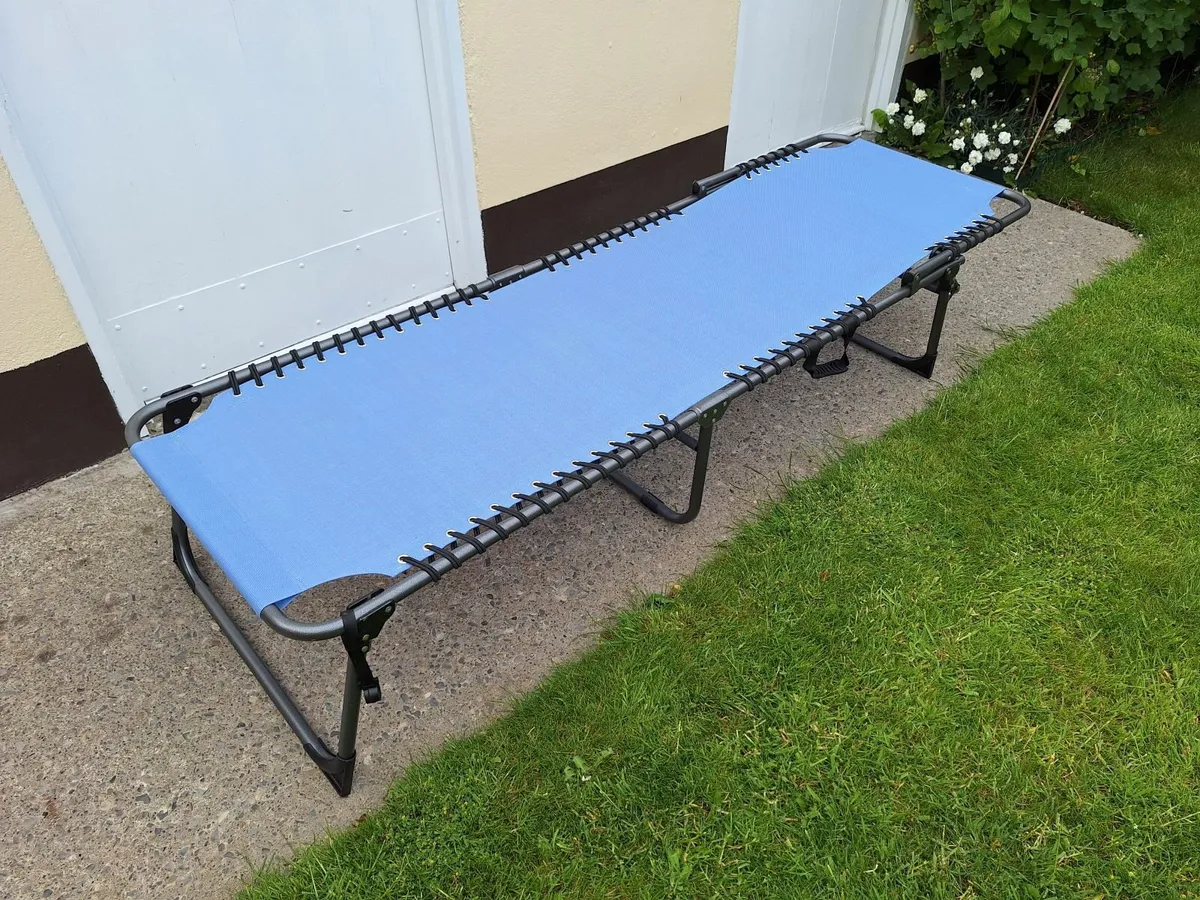 Sun loungers - Image 2