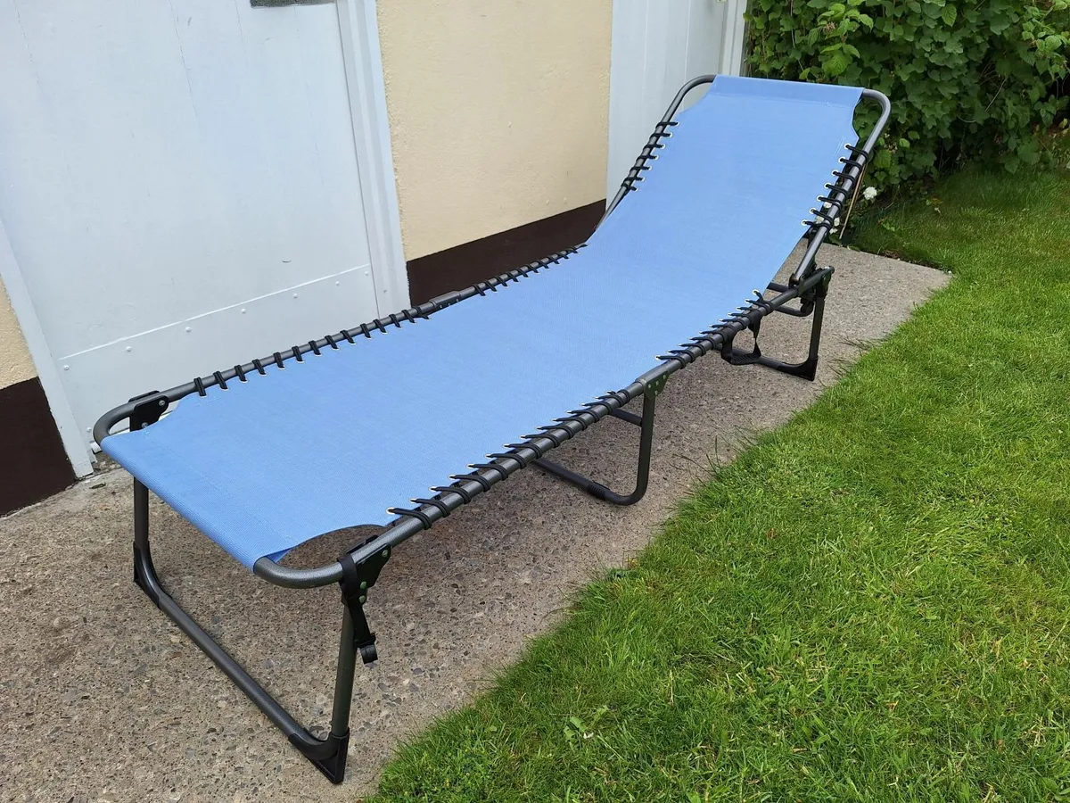 Sun loungers - Image 3