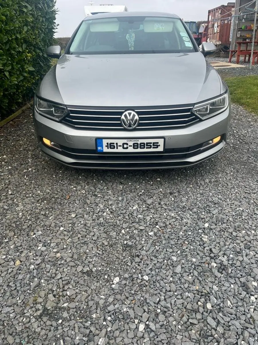 2016 Volkswagen Passat Bluemotion - Image 1