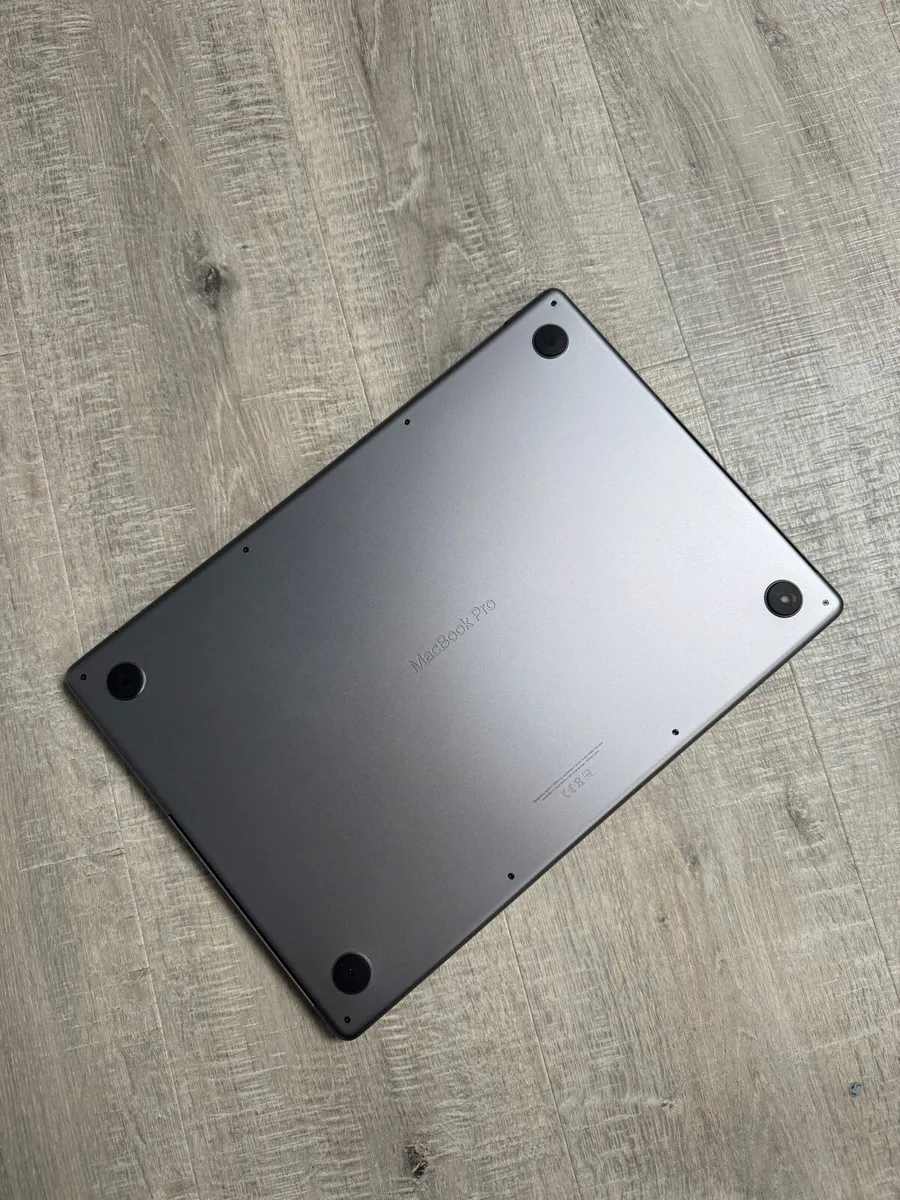 MacBook M1 Pro 16” 2021 - Image 2
