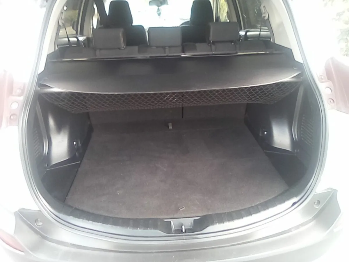 Toyota RAV4 2015 - Image 2