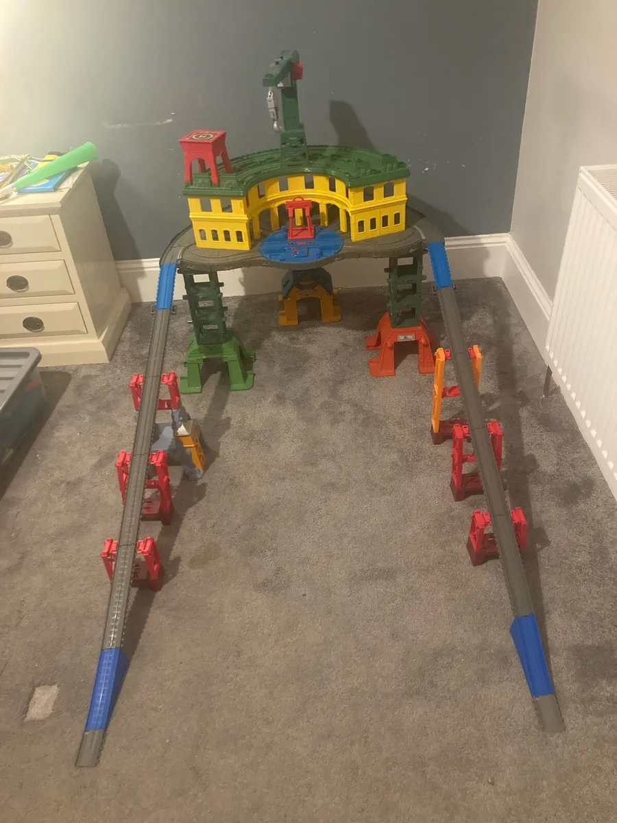 Thomas the Tank Engine Super Station - Image 1