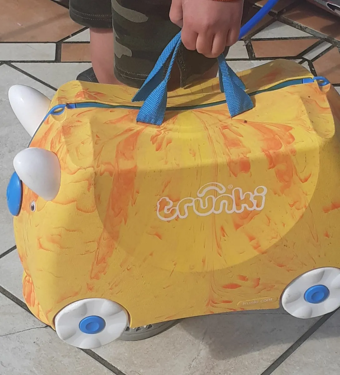 Trunki Suit case. - Image 3