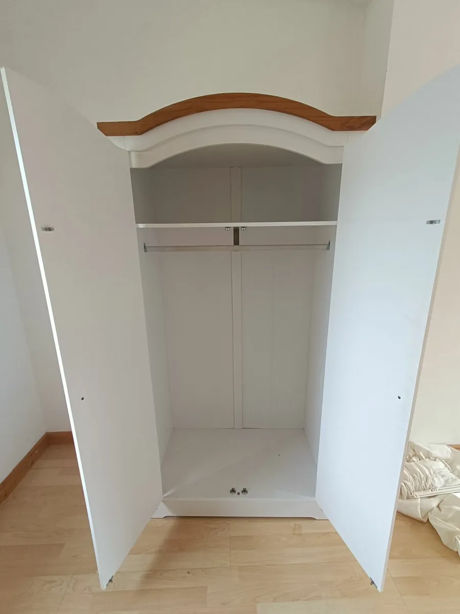 Wardrobe - Image 2