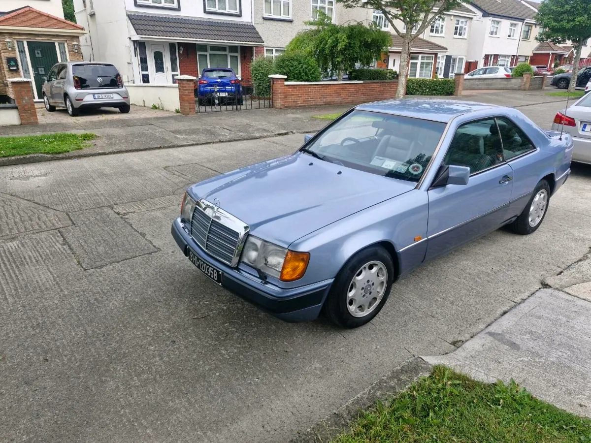 Mercedes 300CE Coupe - Image 2