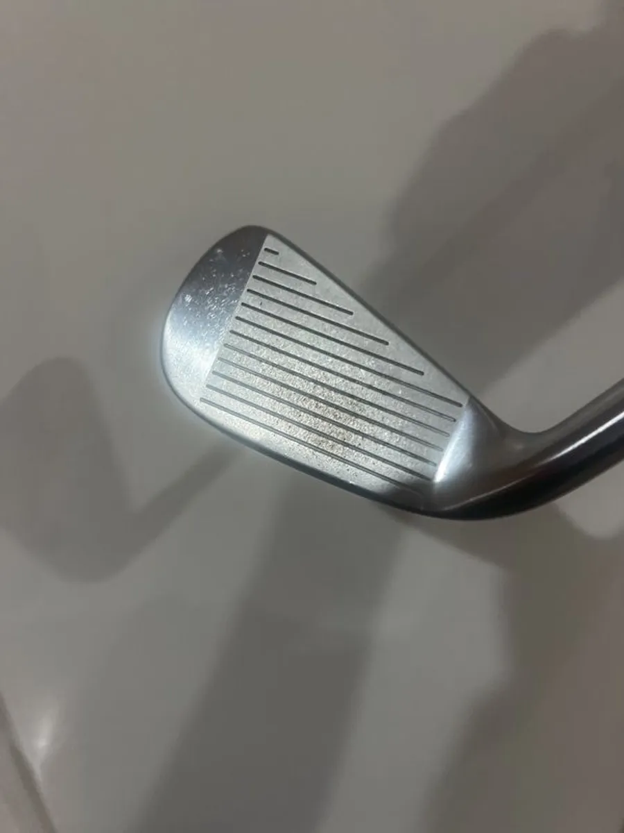 Titleist U505 3 iron - Image 3
