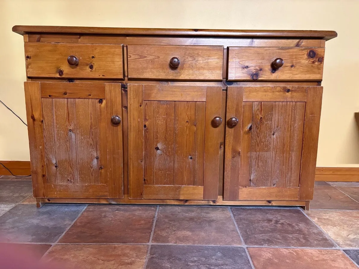 Dresser - Image 4