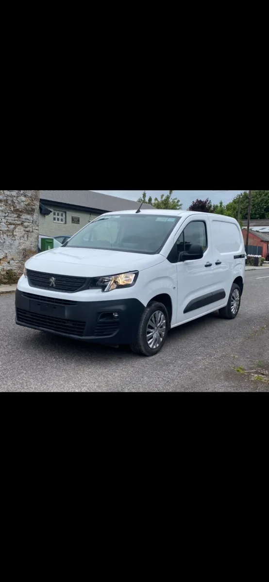 2021 Peugeot Partner Pro - Image 4