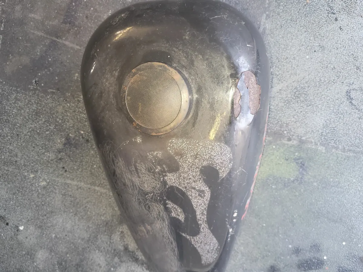 Harley Davidson Tank & Seat - Image 3