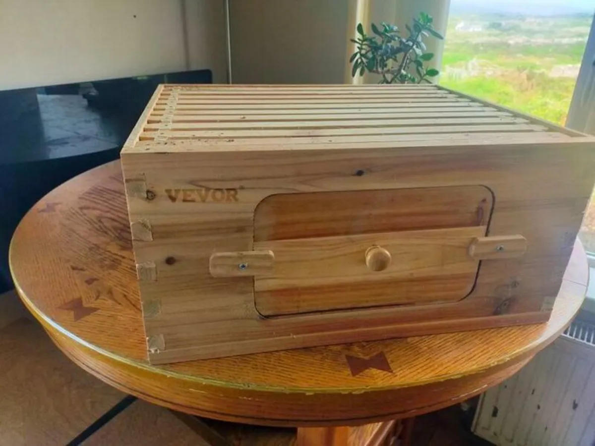 Vevor Beehive Deep Box - Image 1