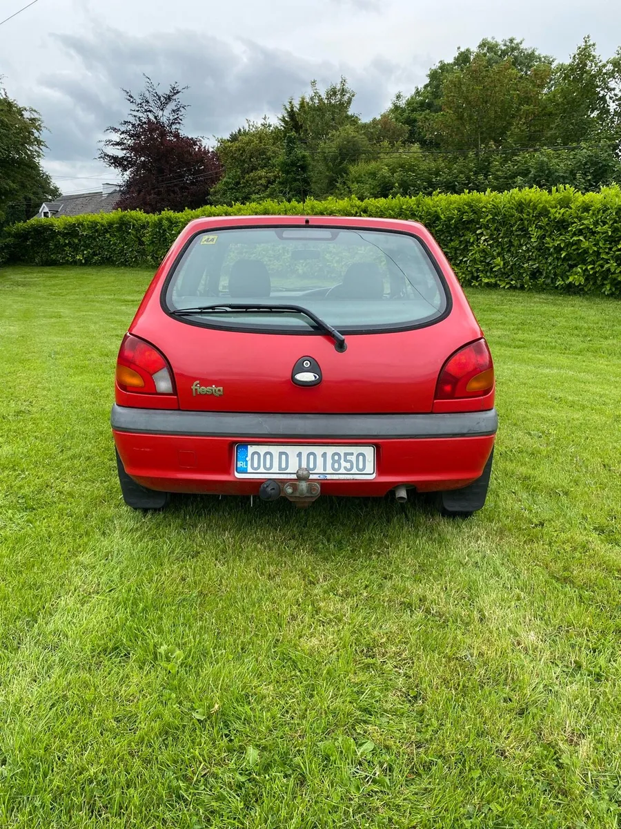 Ford fiesta - Image 2