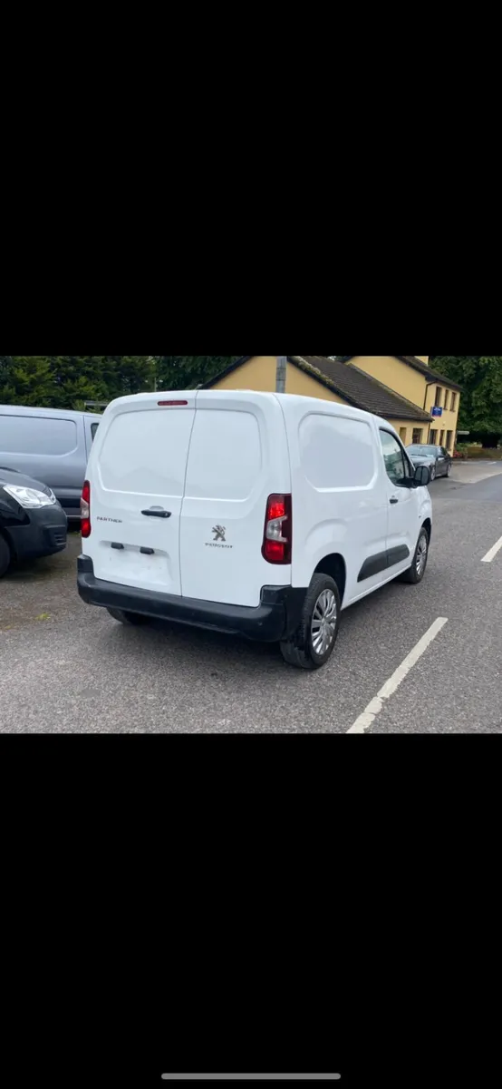 2021 Peugeot Partner Pro - Image 3