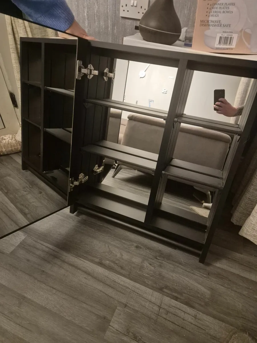 Mirror cabinet - Image 2