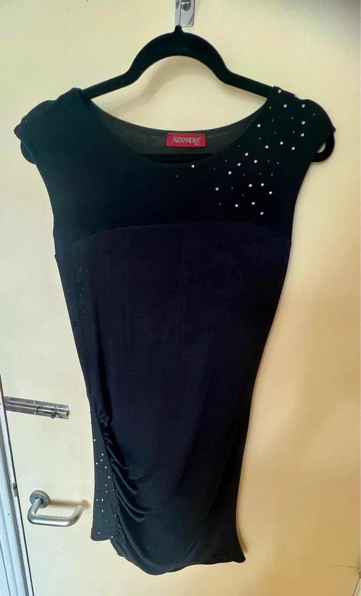 Dresses - Image 4