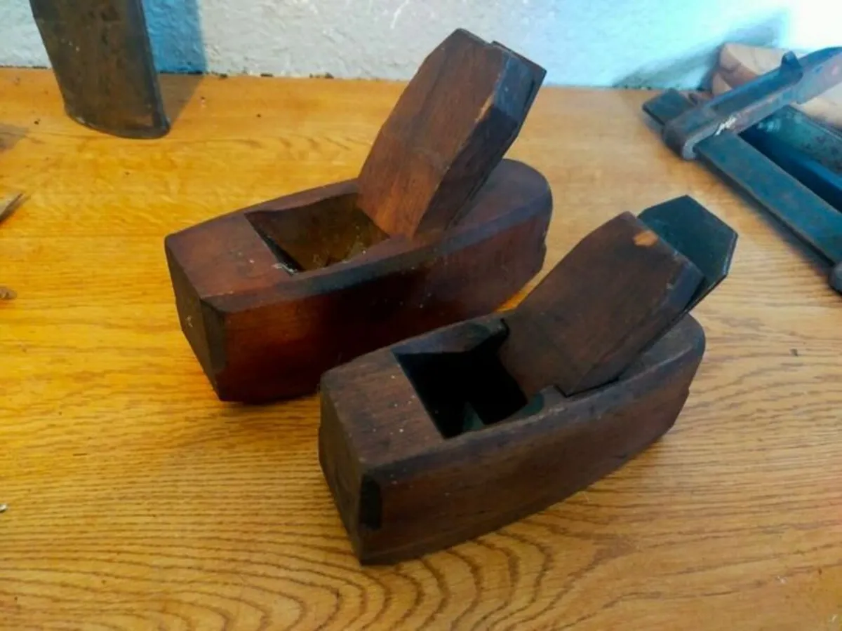 Coffin Plane