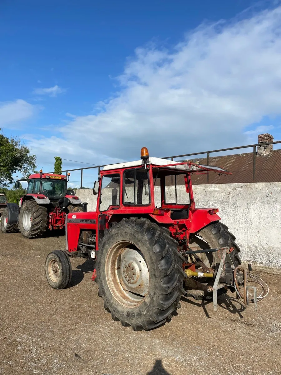 290 Massey - Image 2