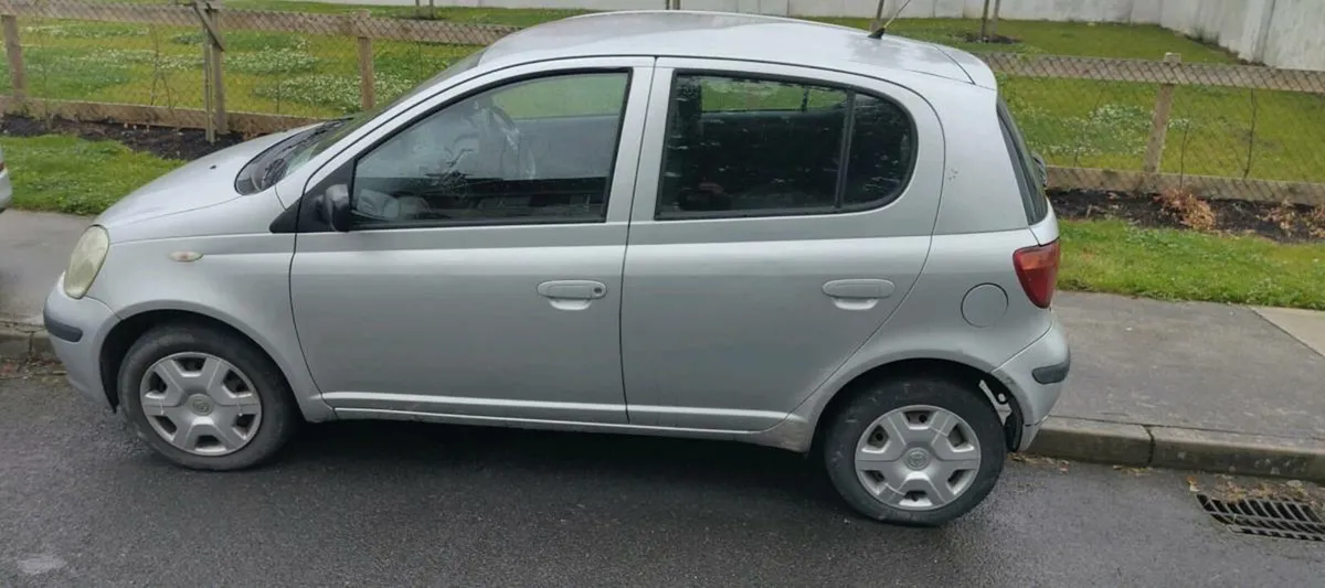 Toyota Yaris - Image 3