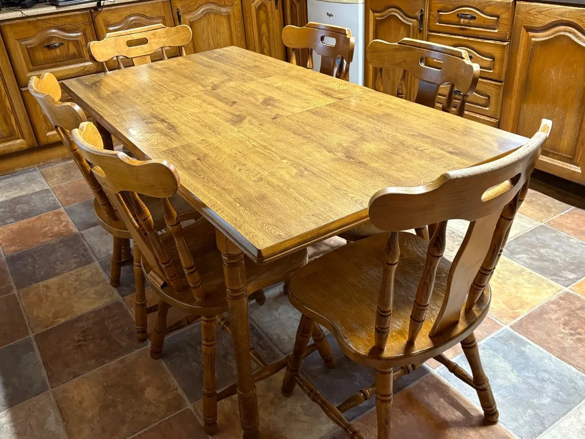 Kitchen Table and Chairs - Image 2