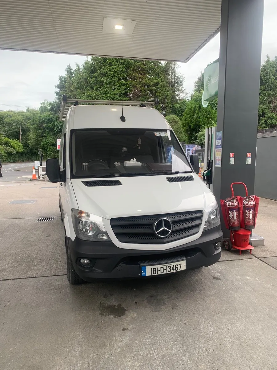 Mercedes Benz Sprinter - Image 1