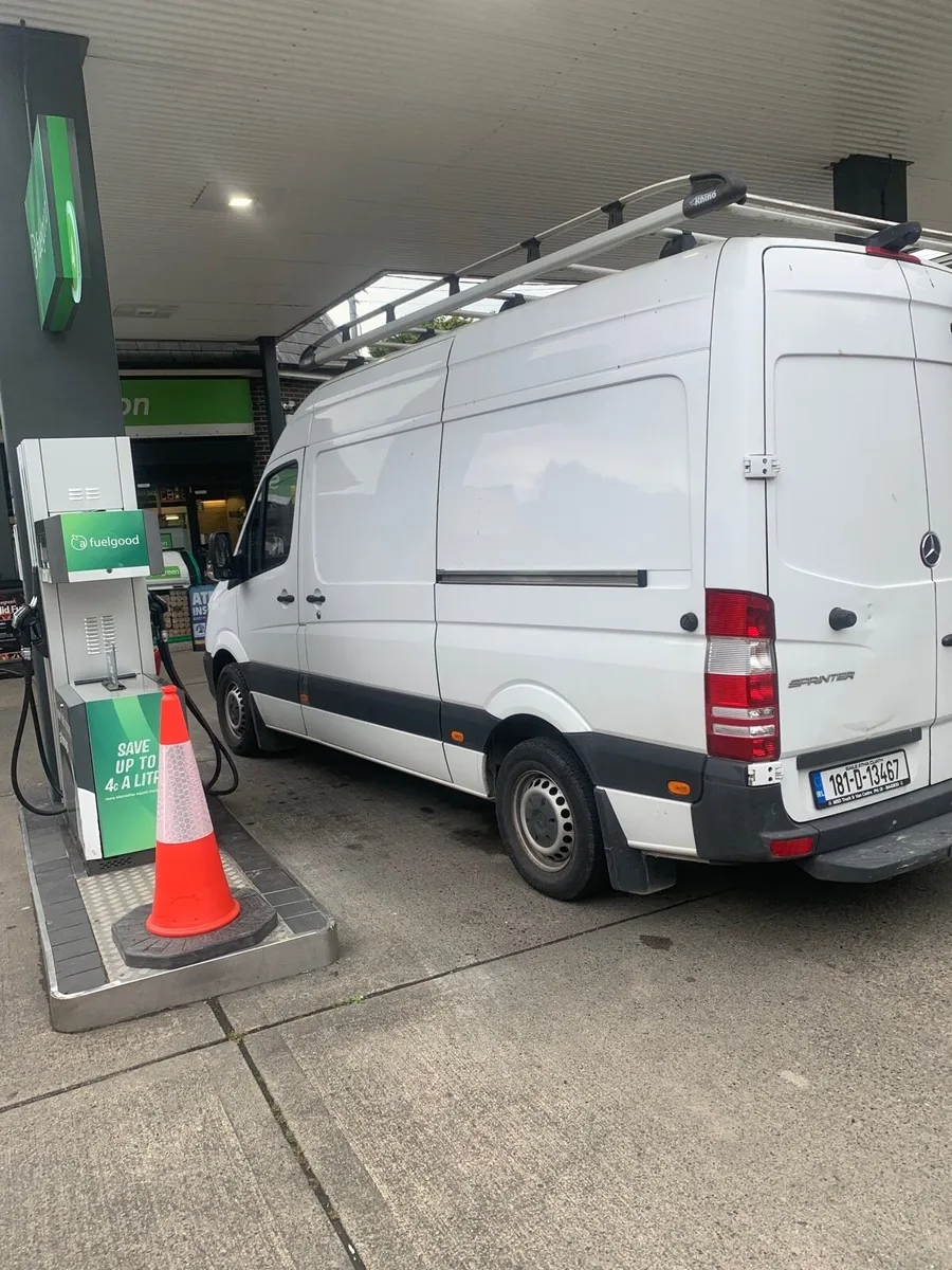 Mercedes Benz Sprinter - Image 2