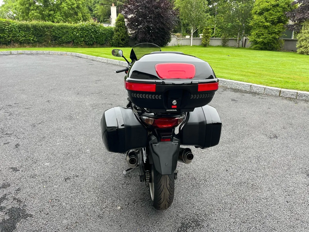 Honda Cbf 1000 mint condition 1 owner - Image 4